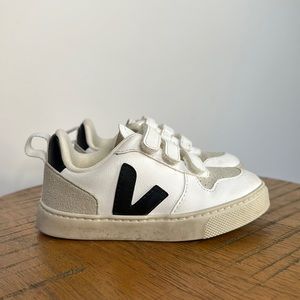 Toddler Veja V-10 Sneakers Size 9.5